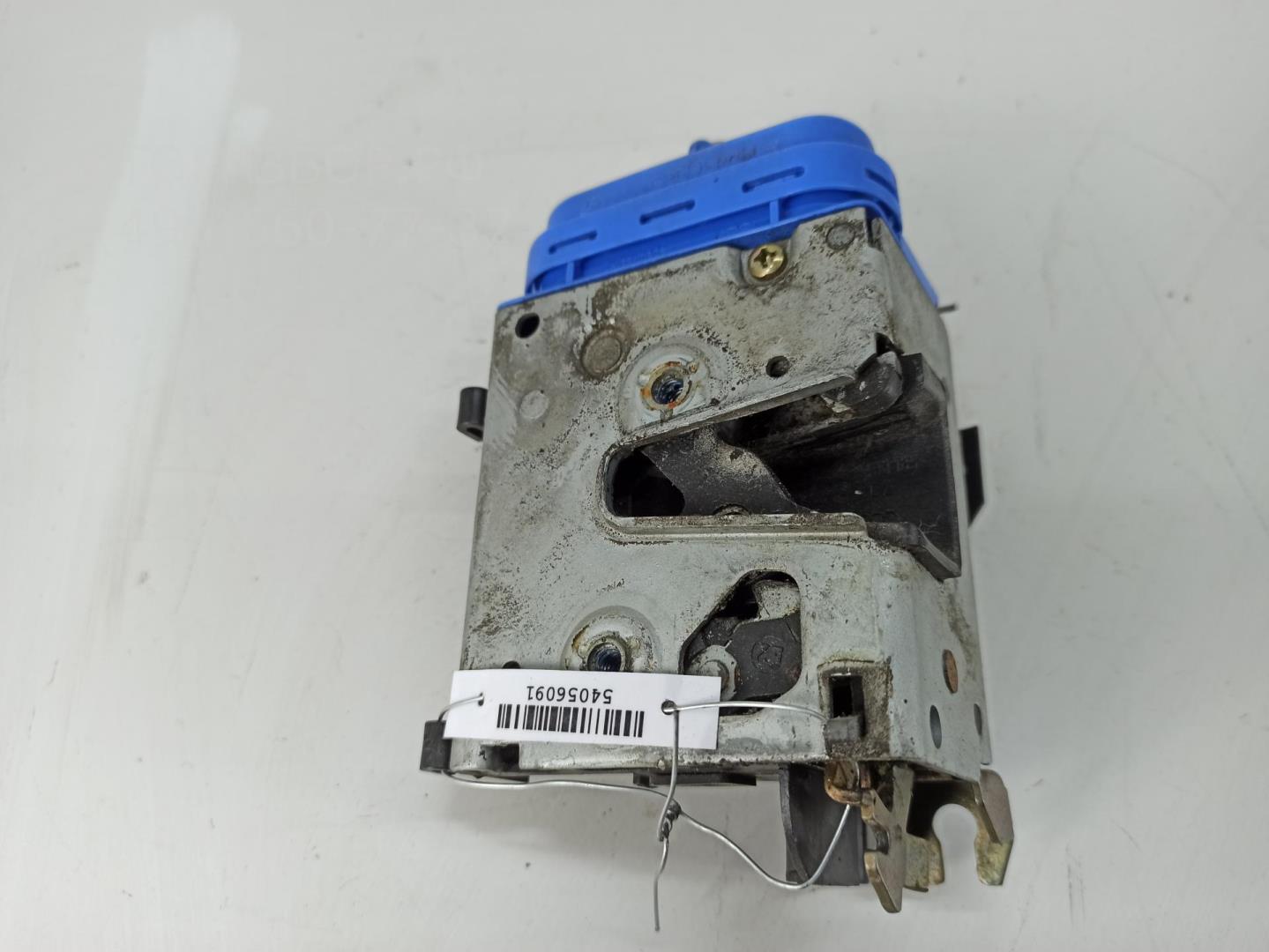 Замок двери задней левой