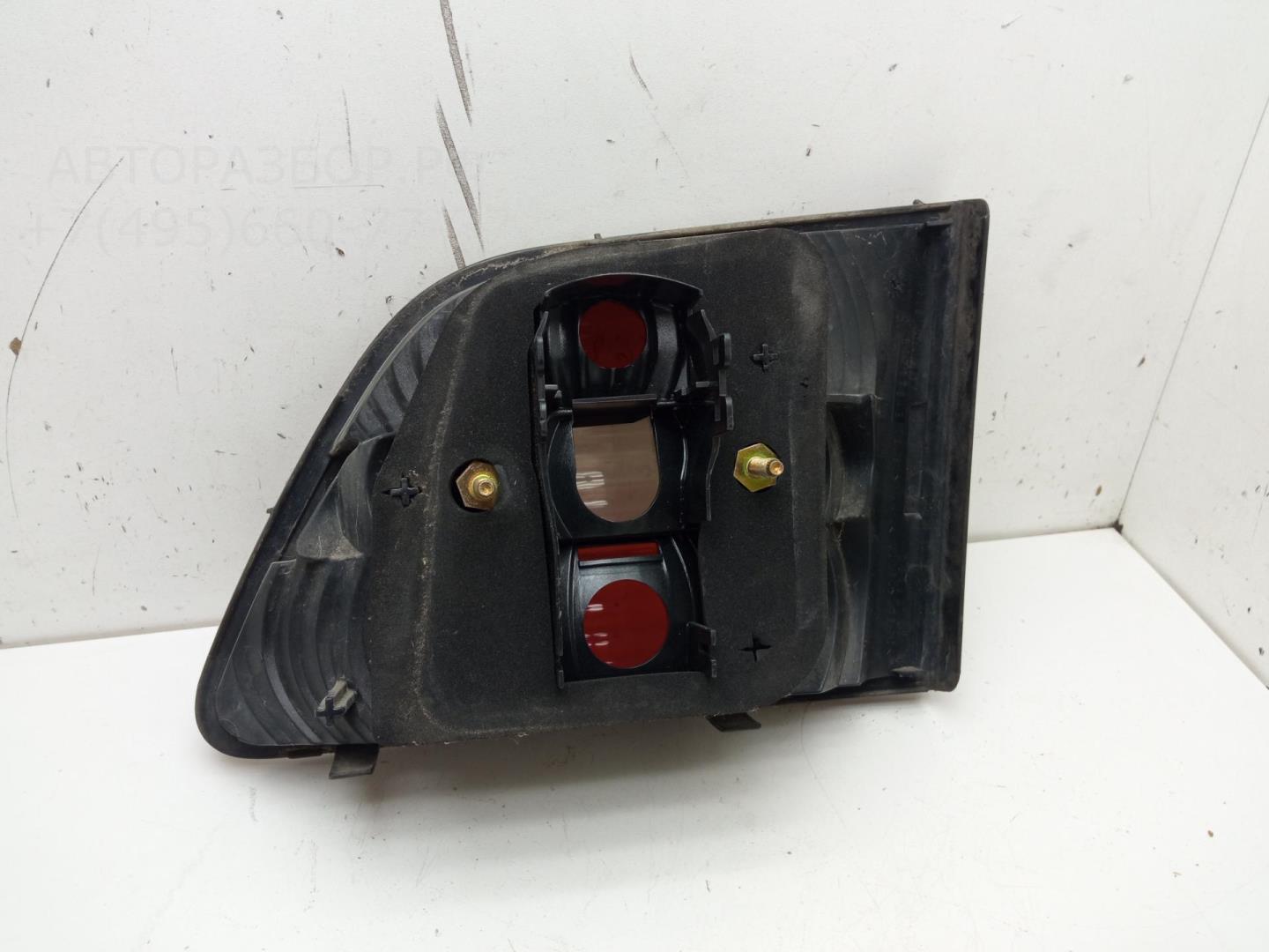 Фонарь задний внутренний левый