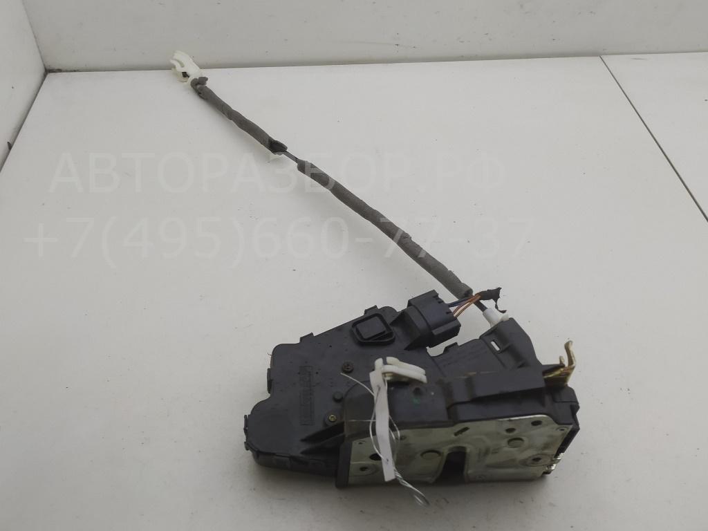 Замок двери передней правой