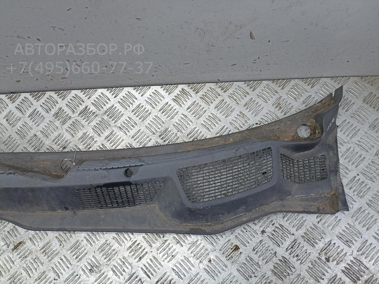 Решетка стеклоочистителей (Жабо)