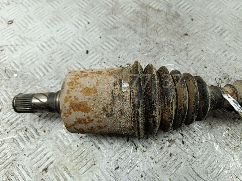 Полуось передняя левая