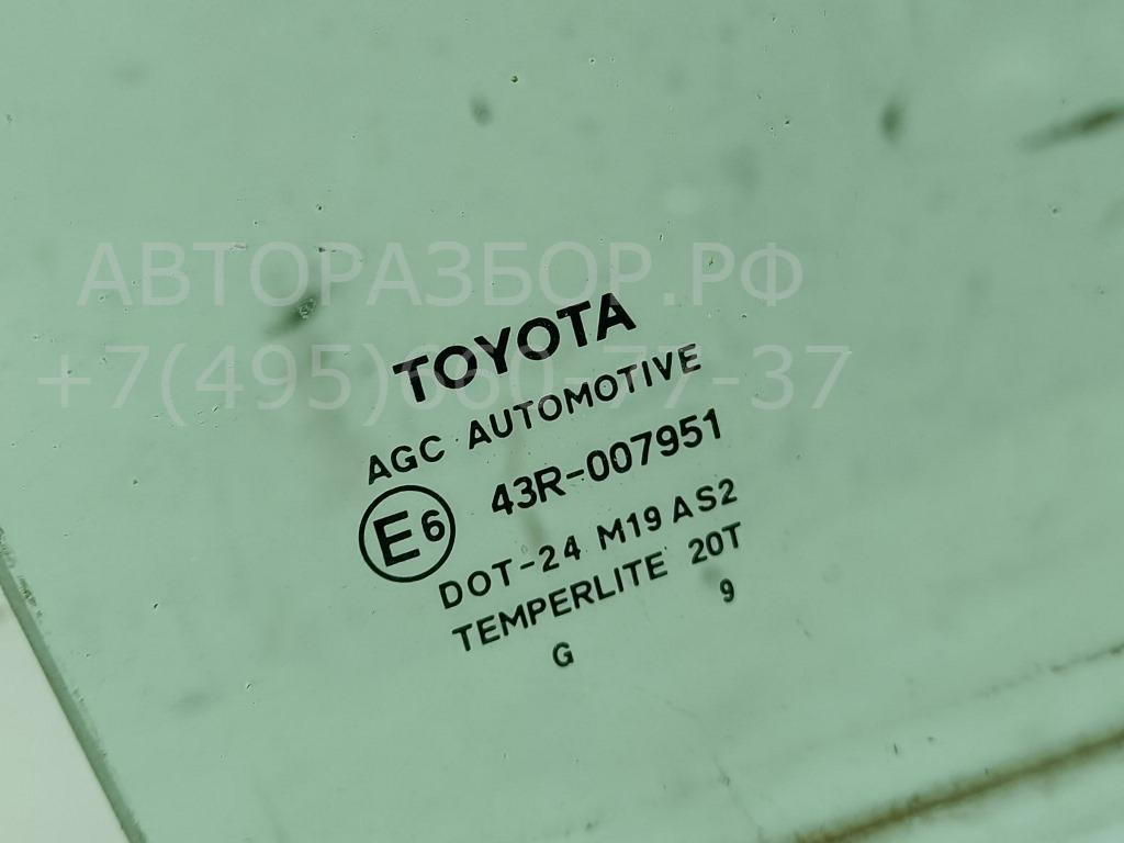 Стекло двери передней правой