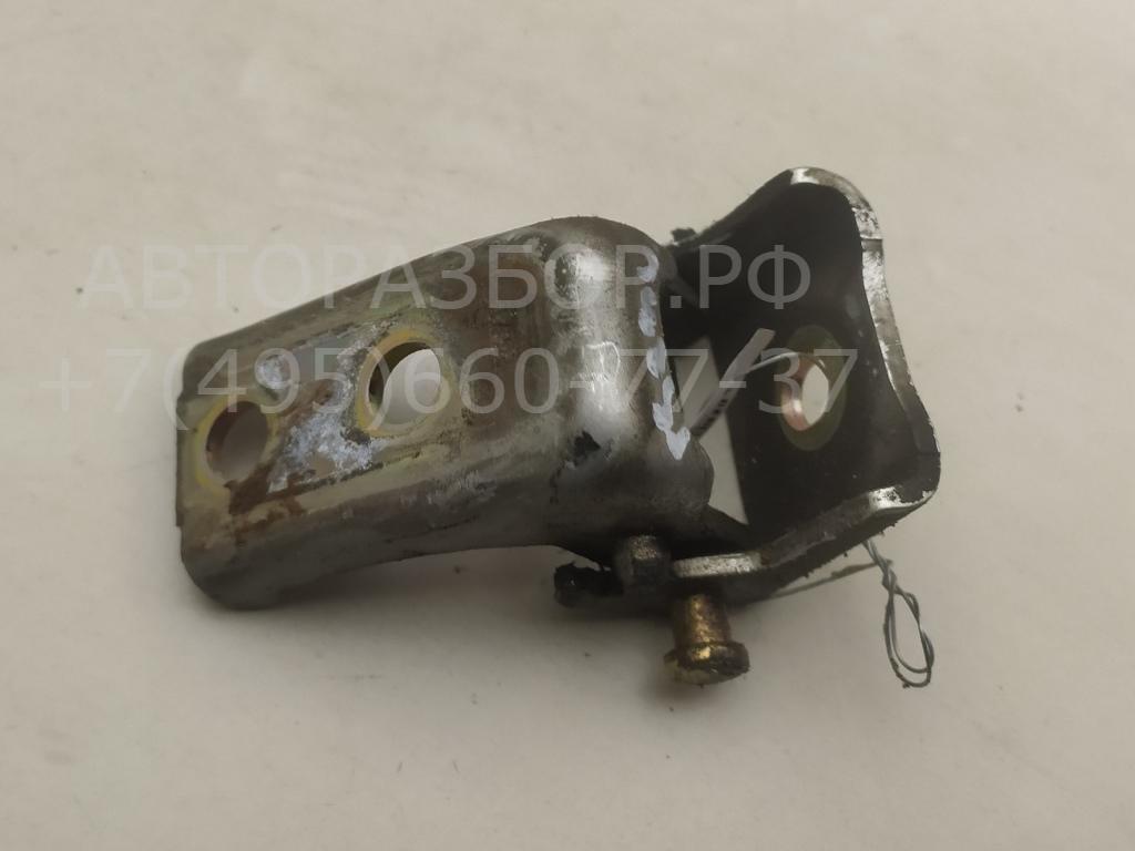 Петля двери