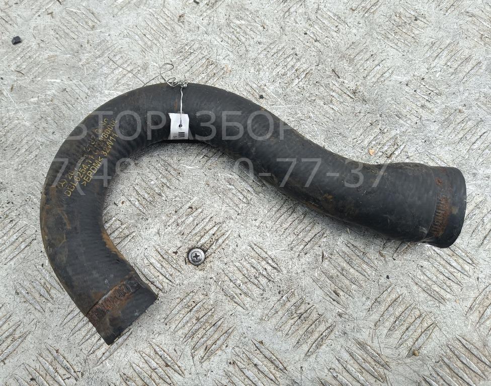 Патрубок радиатора