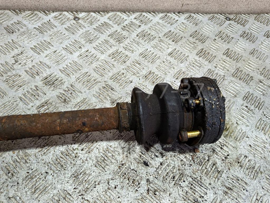 Полуось задняя