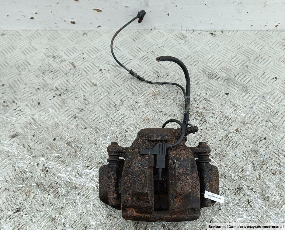 Суппорт передний правый