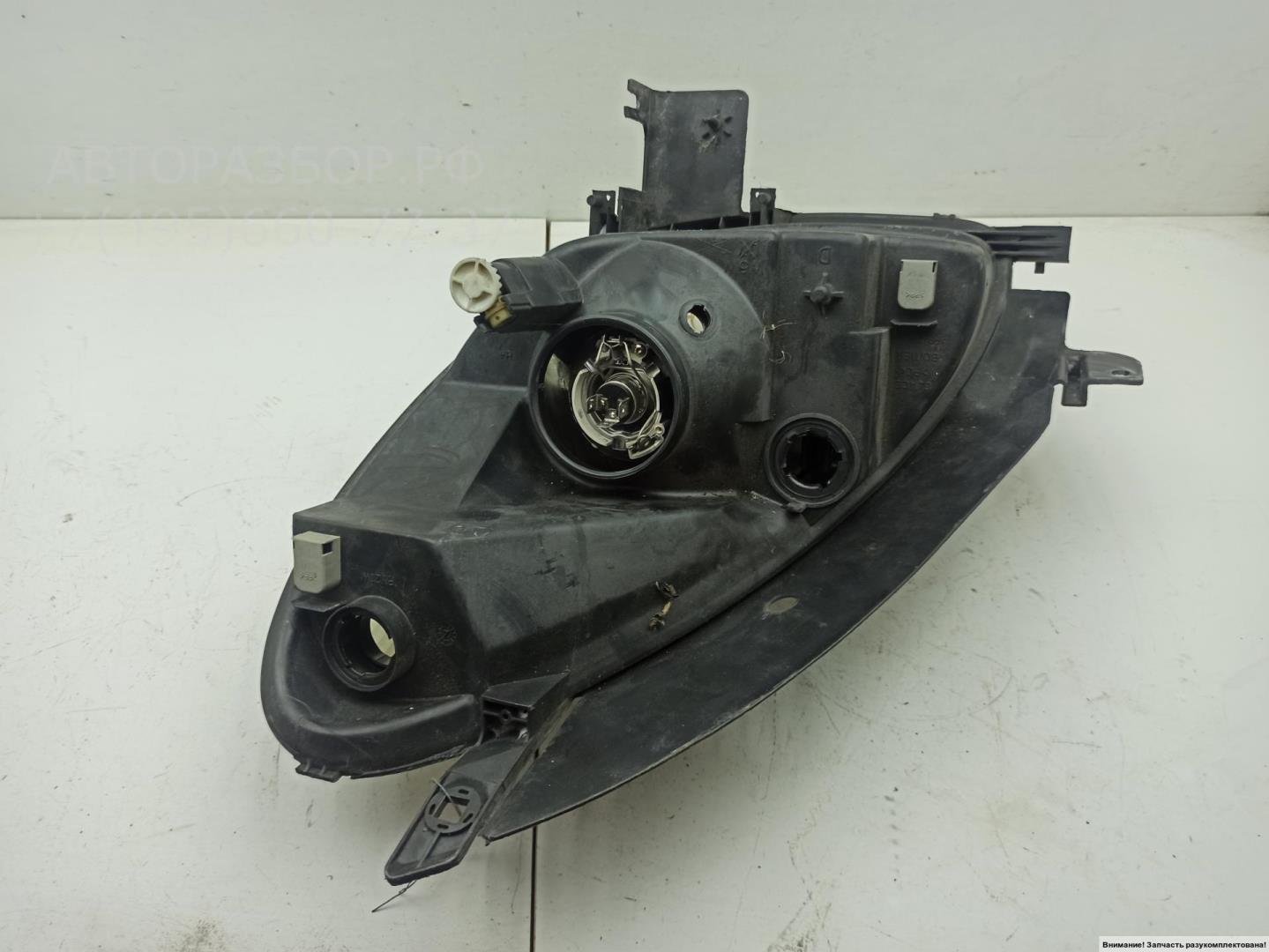 Фара правая