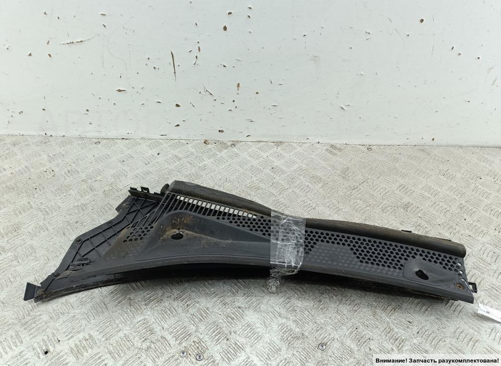 Решетка стеклоочистителей (Жабо)