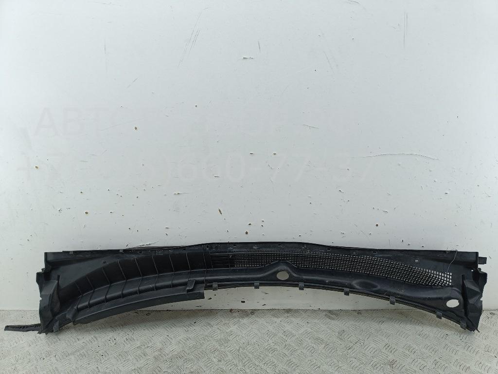 Решетка стеклоочистителей (Жабо)