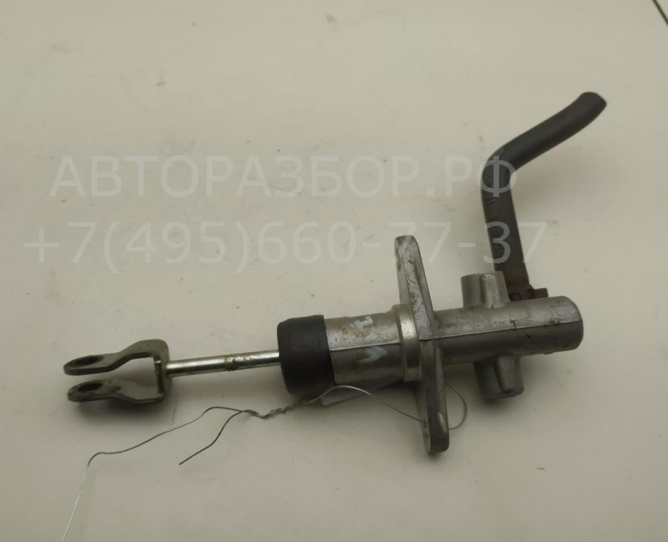 Цилиндр сцепления главный