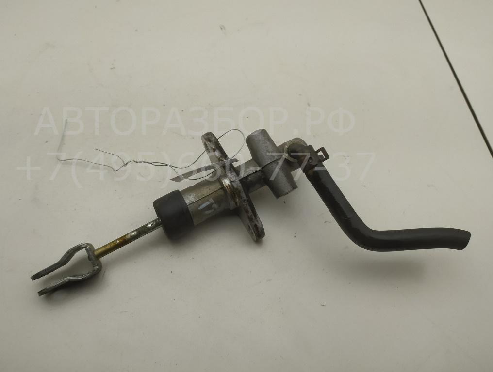 Цилиндр сцепления главный