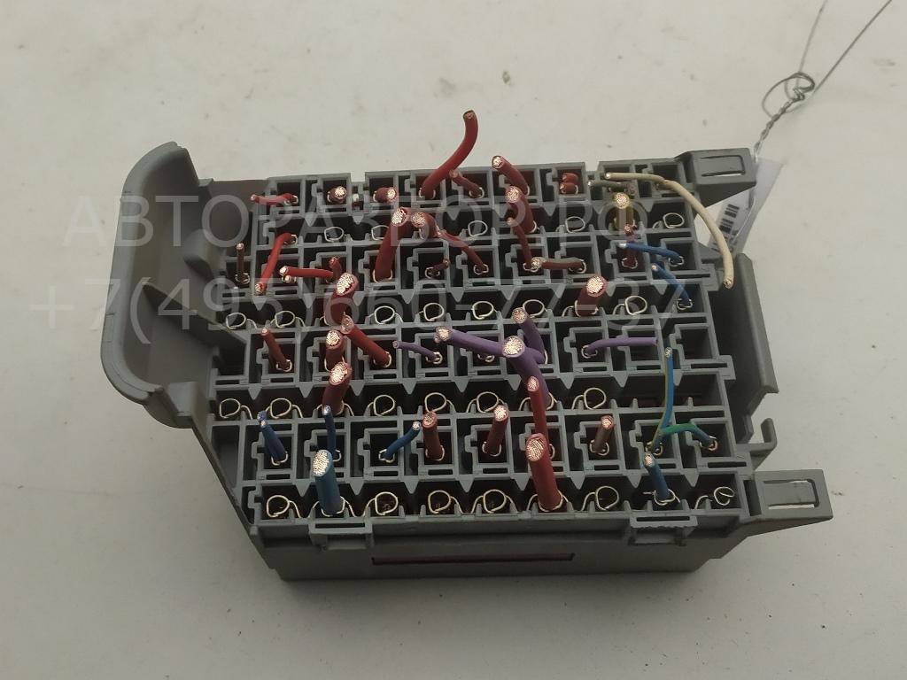 Блок предохранителей