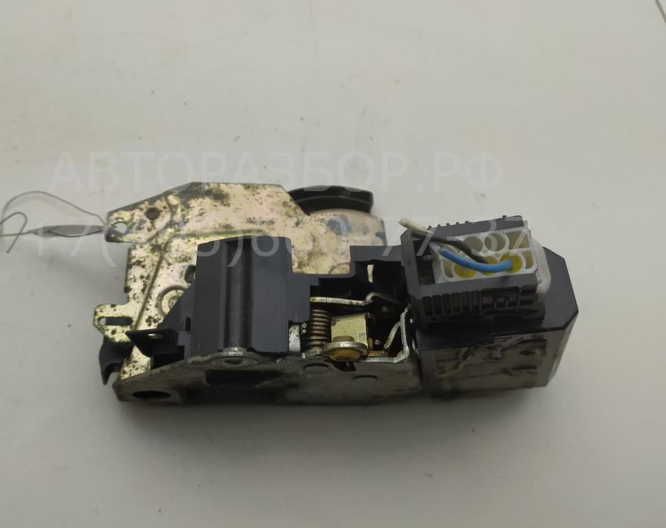 Замок двери передней правой