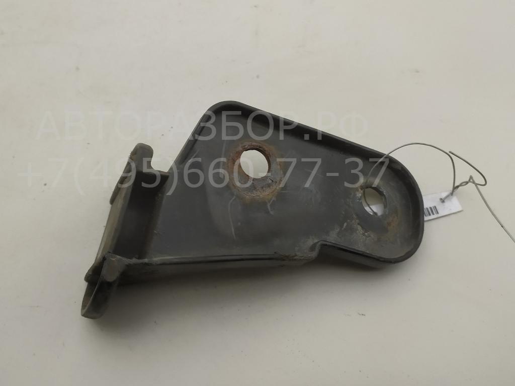 Кронштейн переднего бампера левый