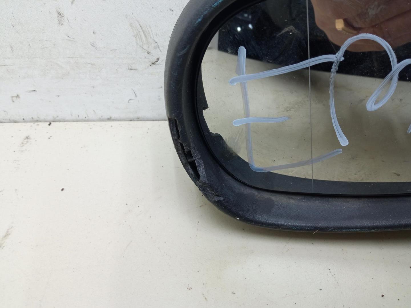 Зеркало левое электрическое