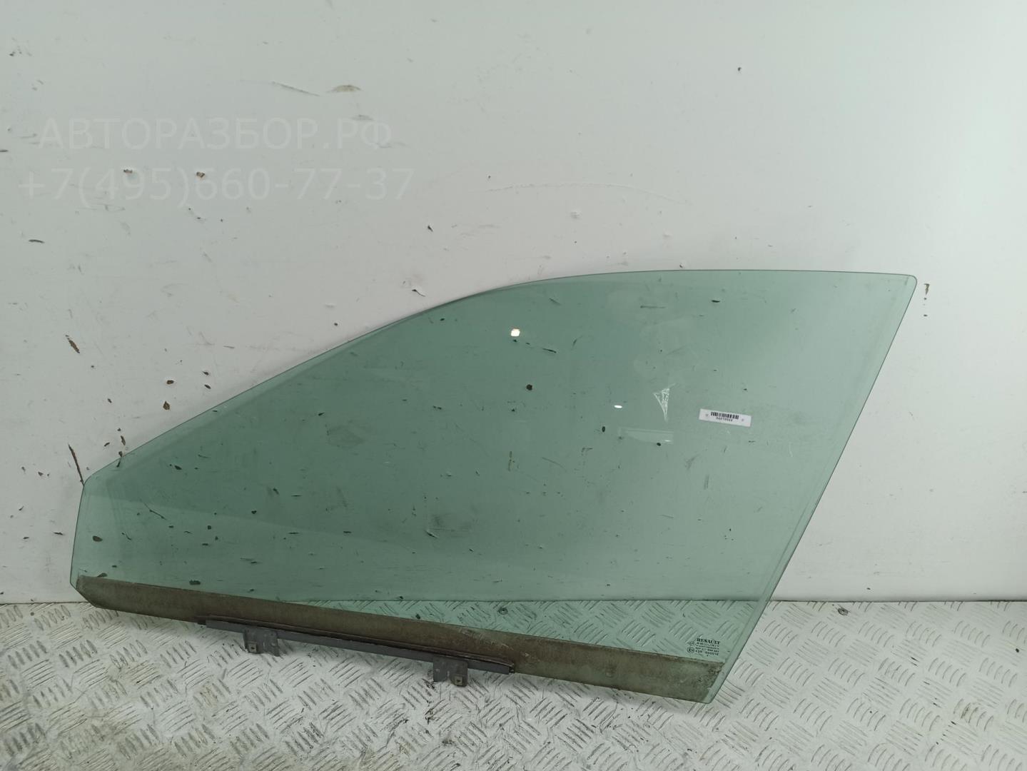 Стекло двери передней левой