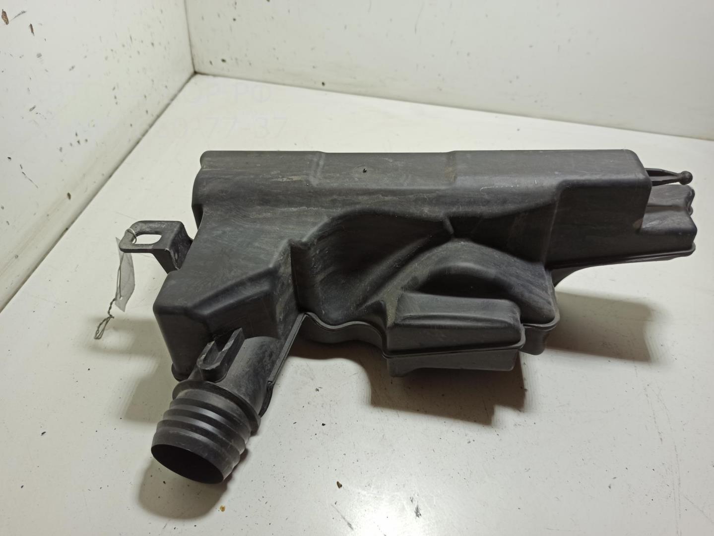 Резонатор воздушного фильтра