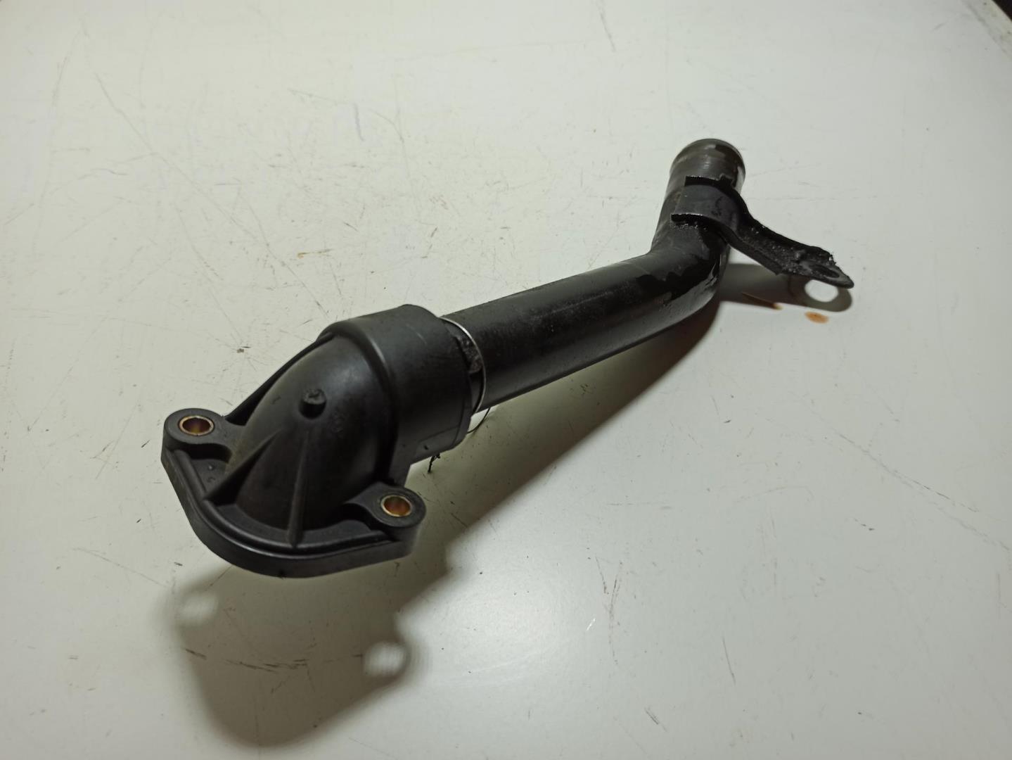 Трубка системы охлаждения