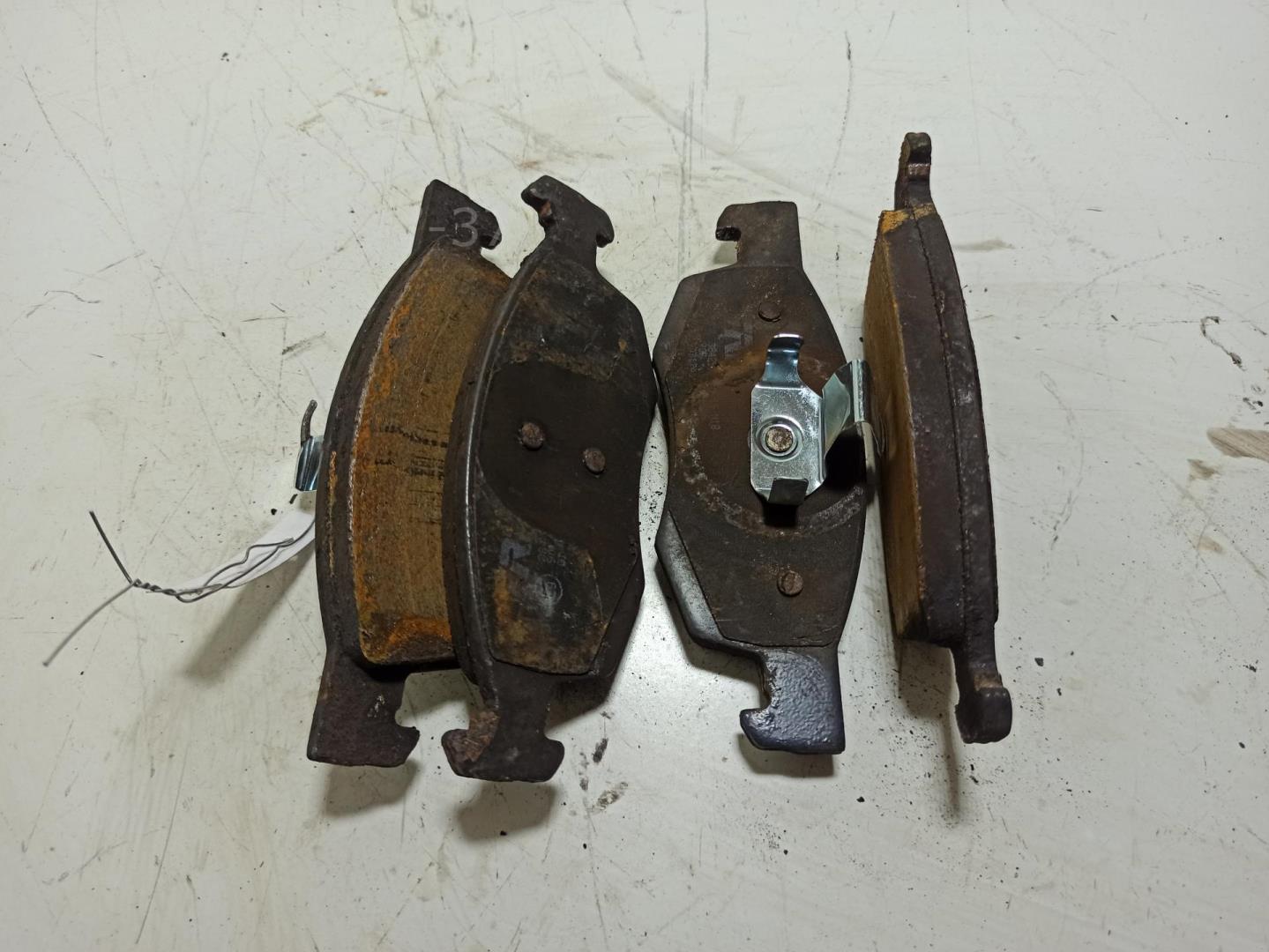 Колодки тормозные передние к-т