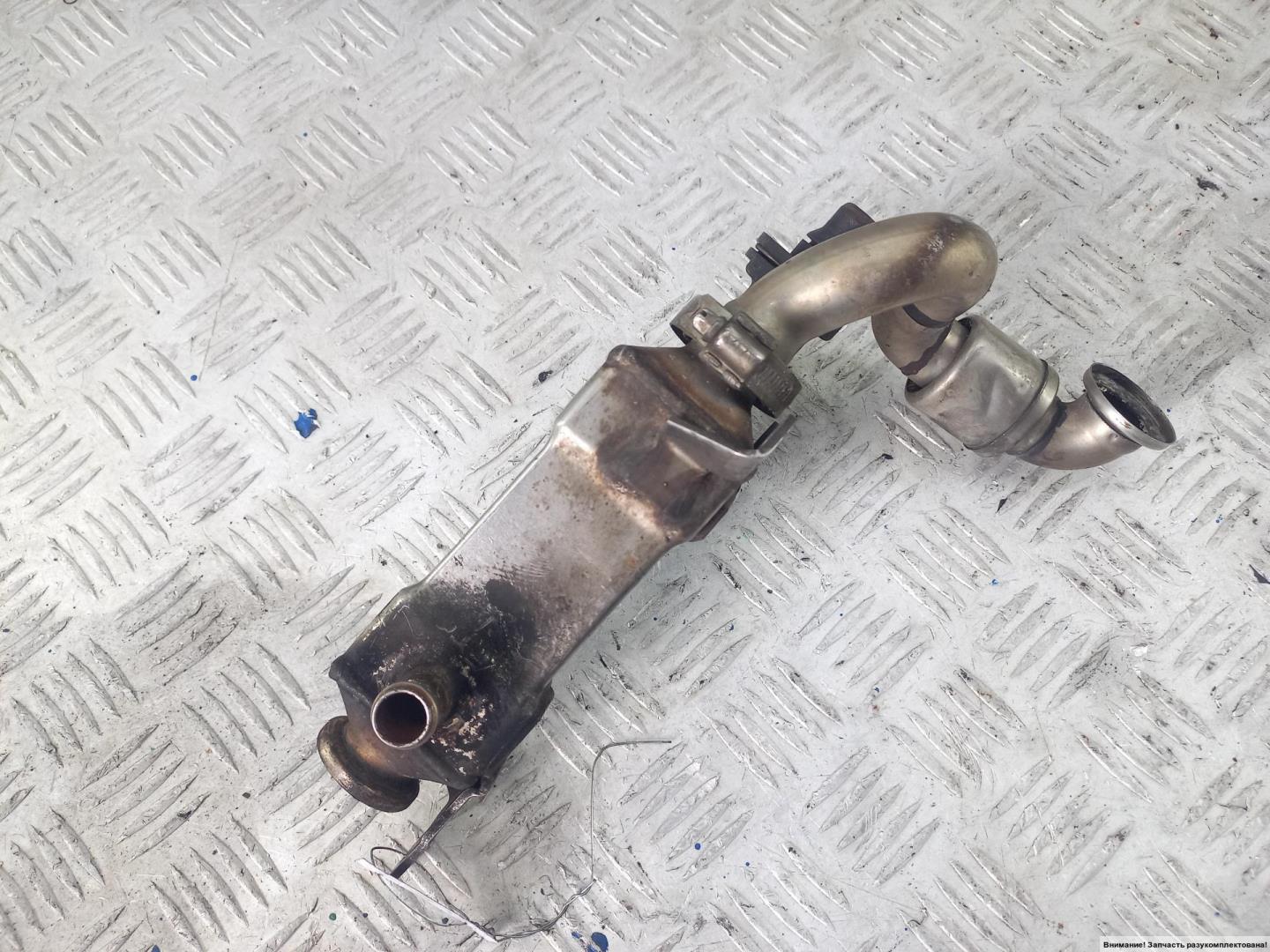 Тройник вентиляции картерных газов