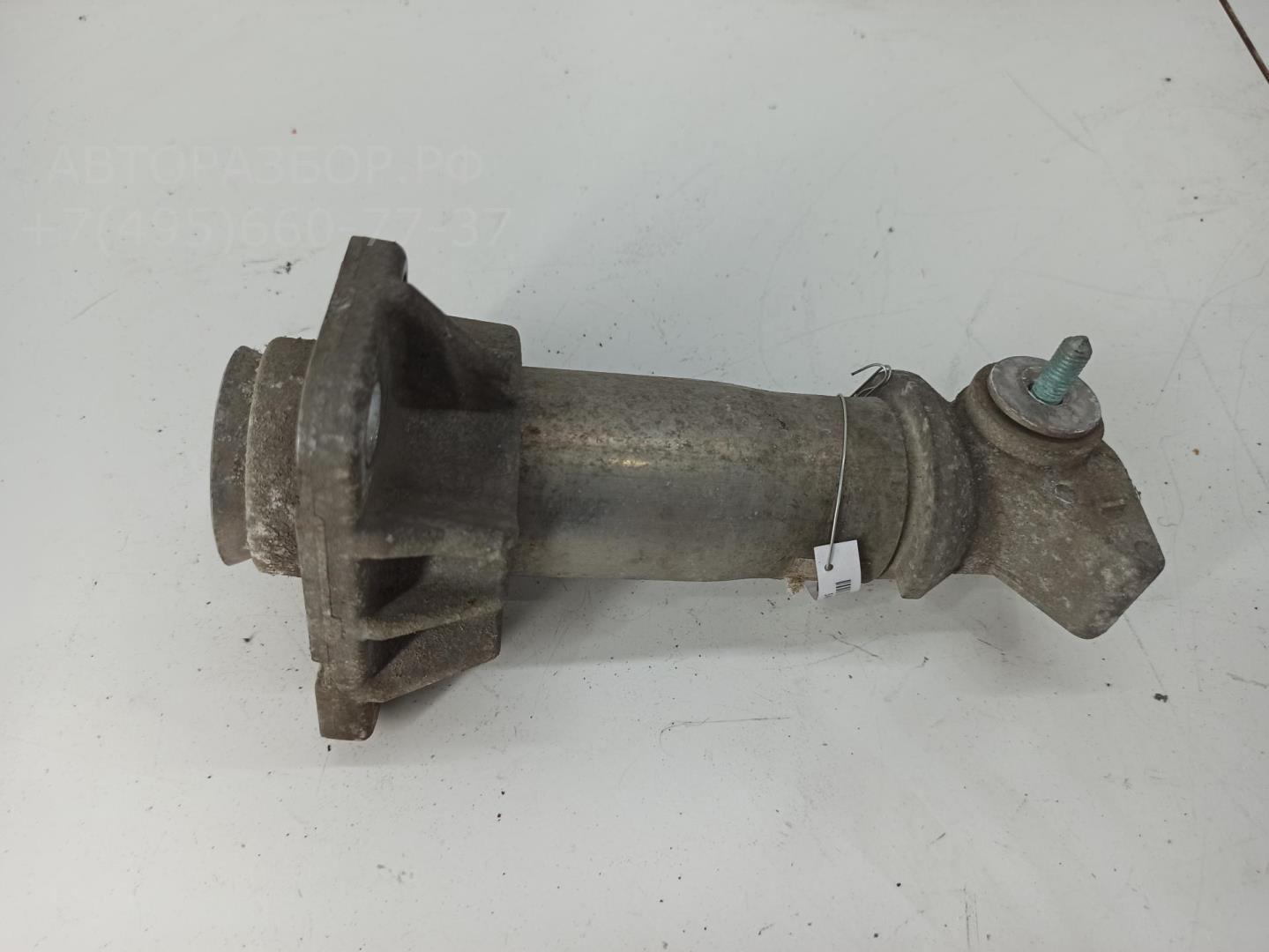 Кронштейн переднего бампера левый