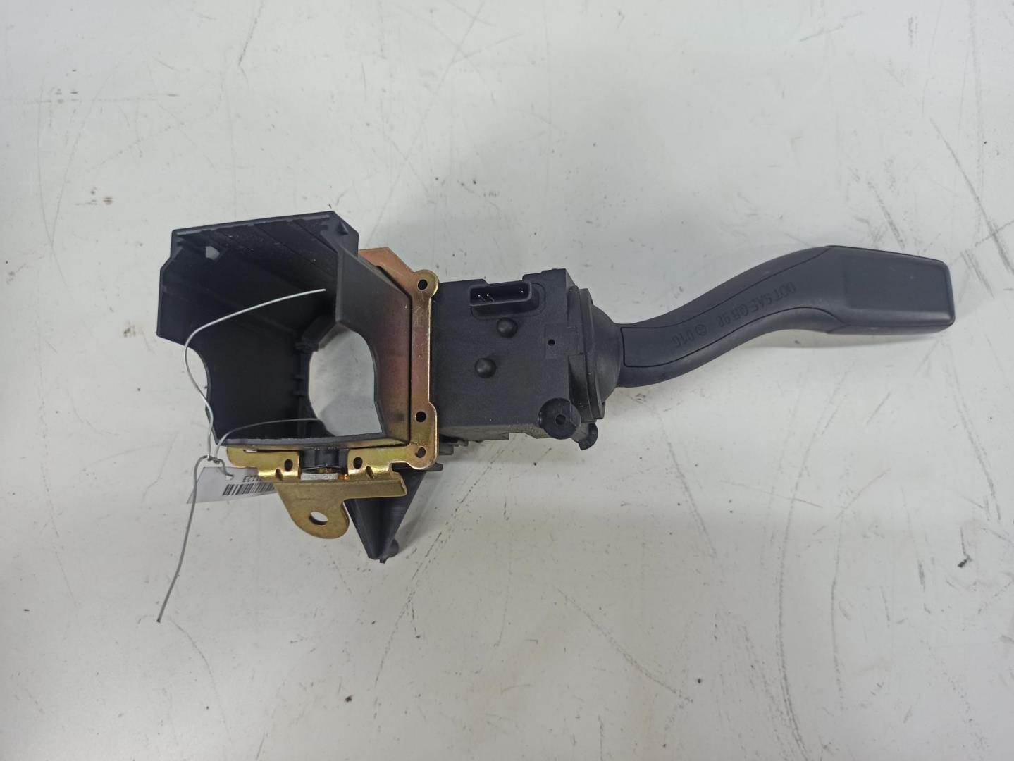 Переключатель поворотов подрулевой