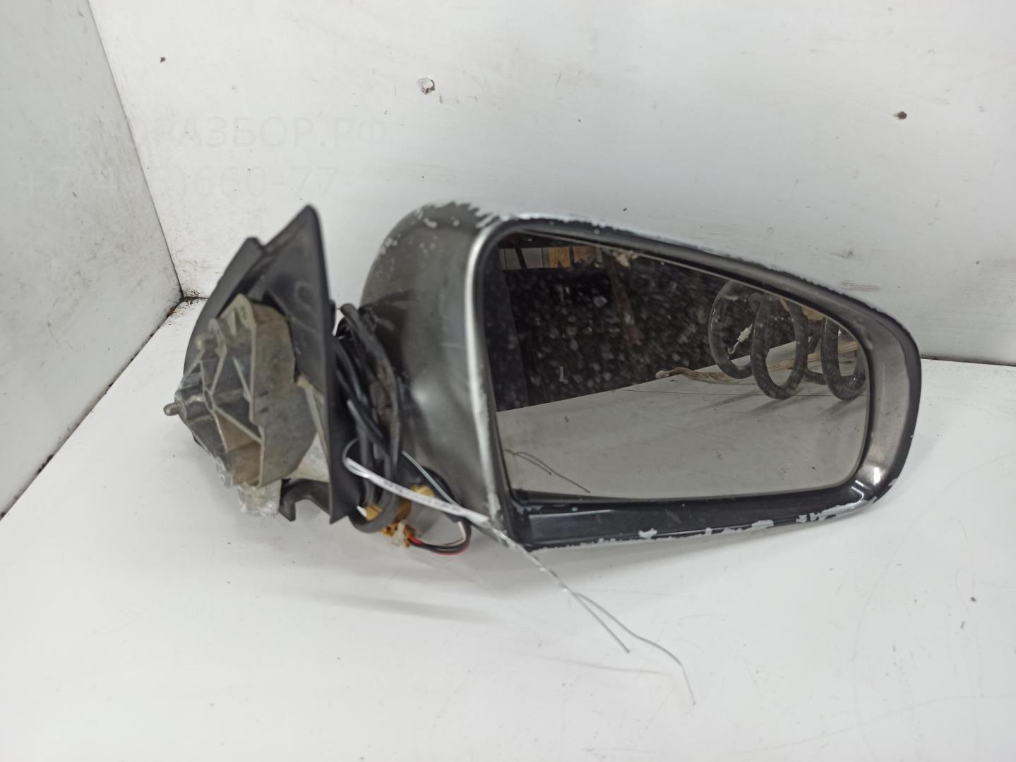 Зеркало правое электрическое