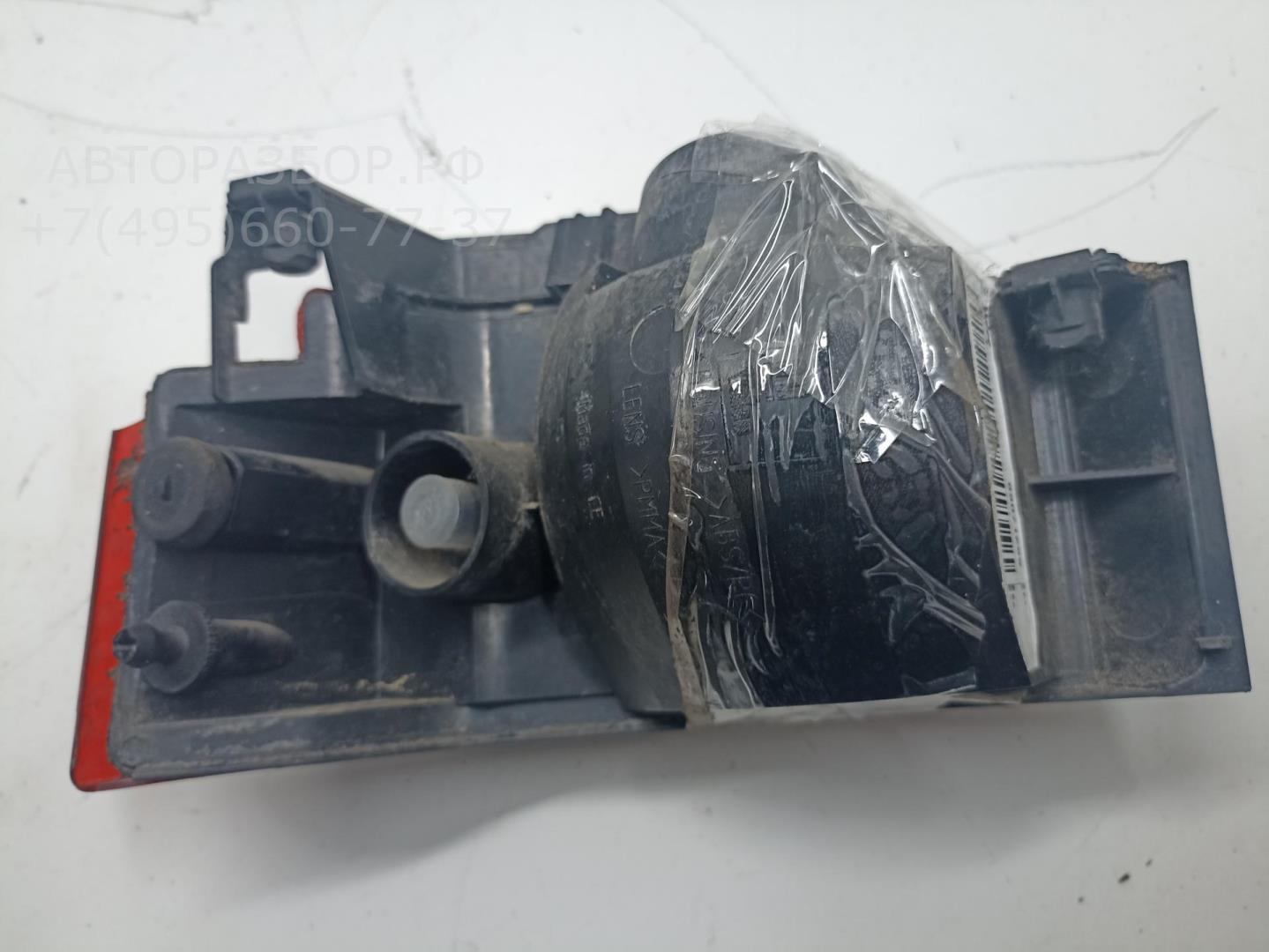 Отражатель в бампер задний правый