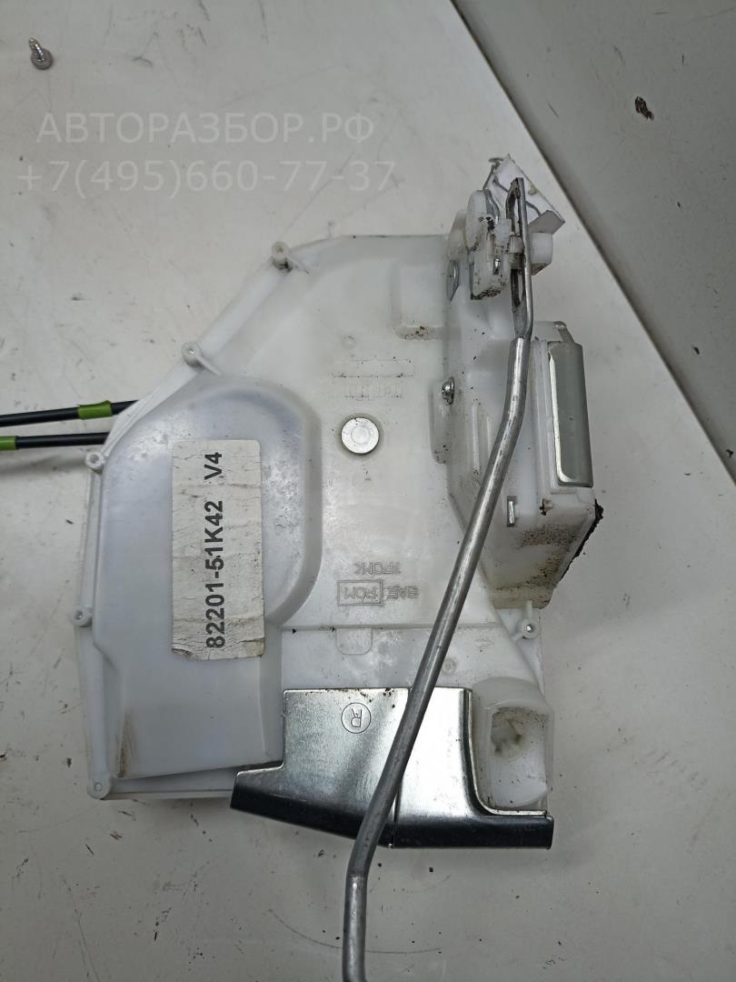 Замок двери передней правой