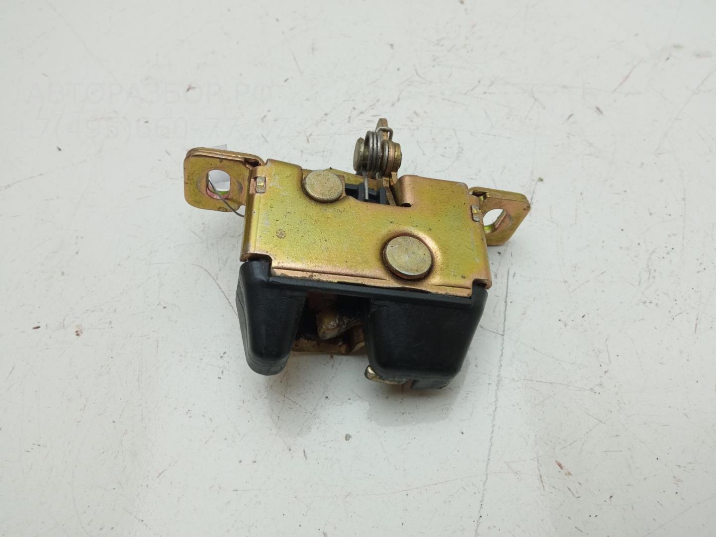 Замок багажника