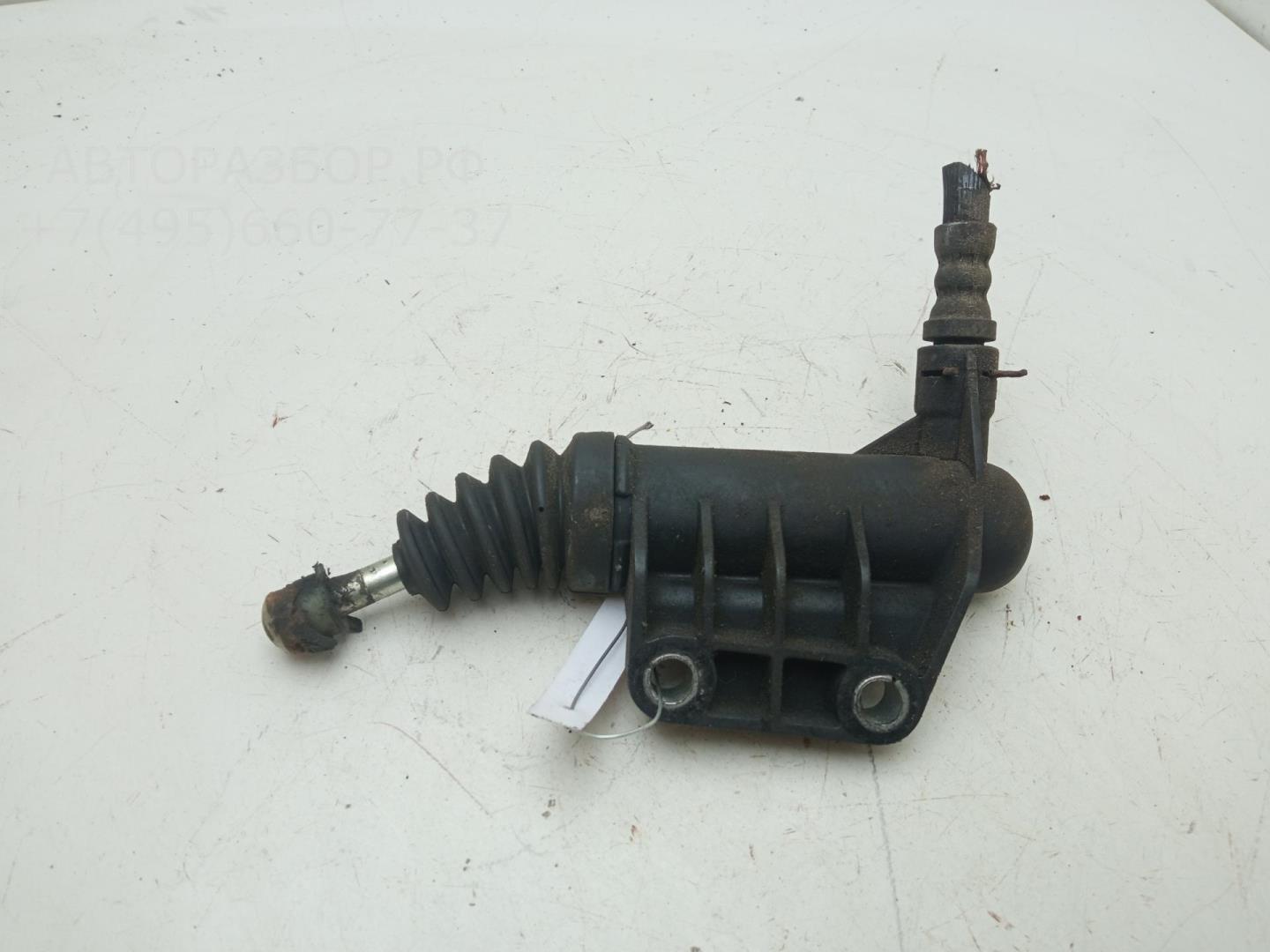 Цилиндр сцепления рабочий