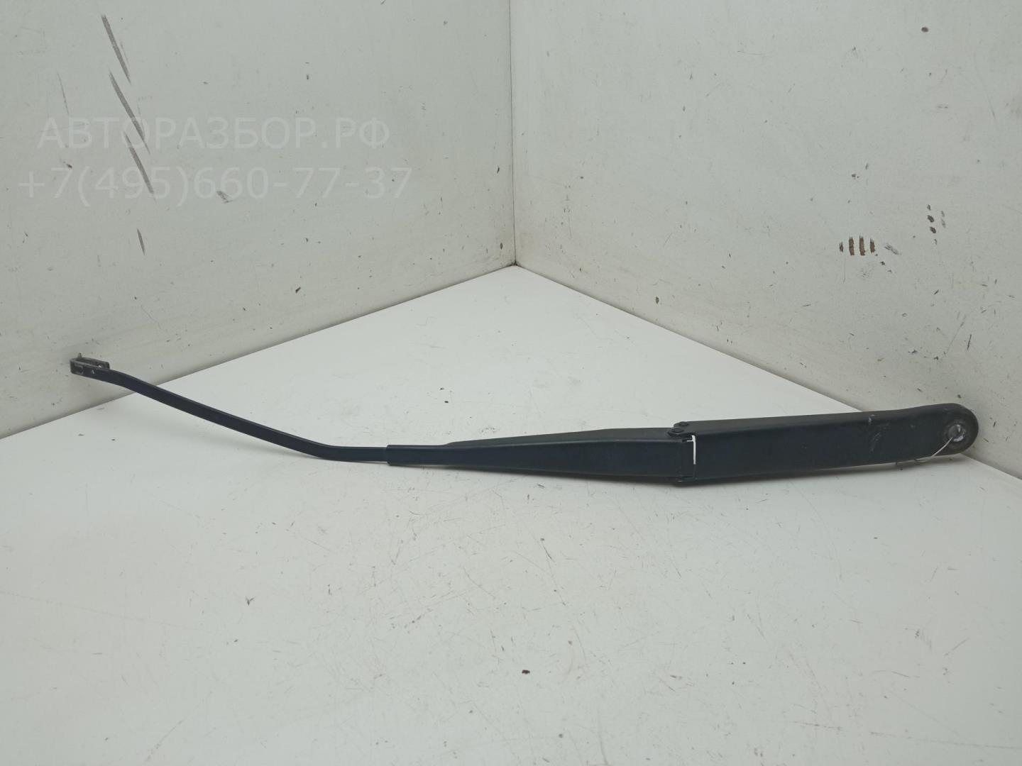 Поводок стеклоочистителя передний правый