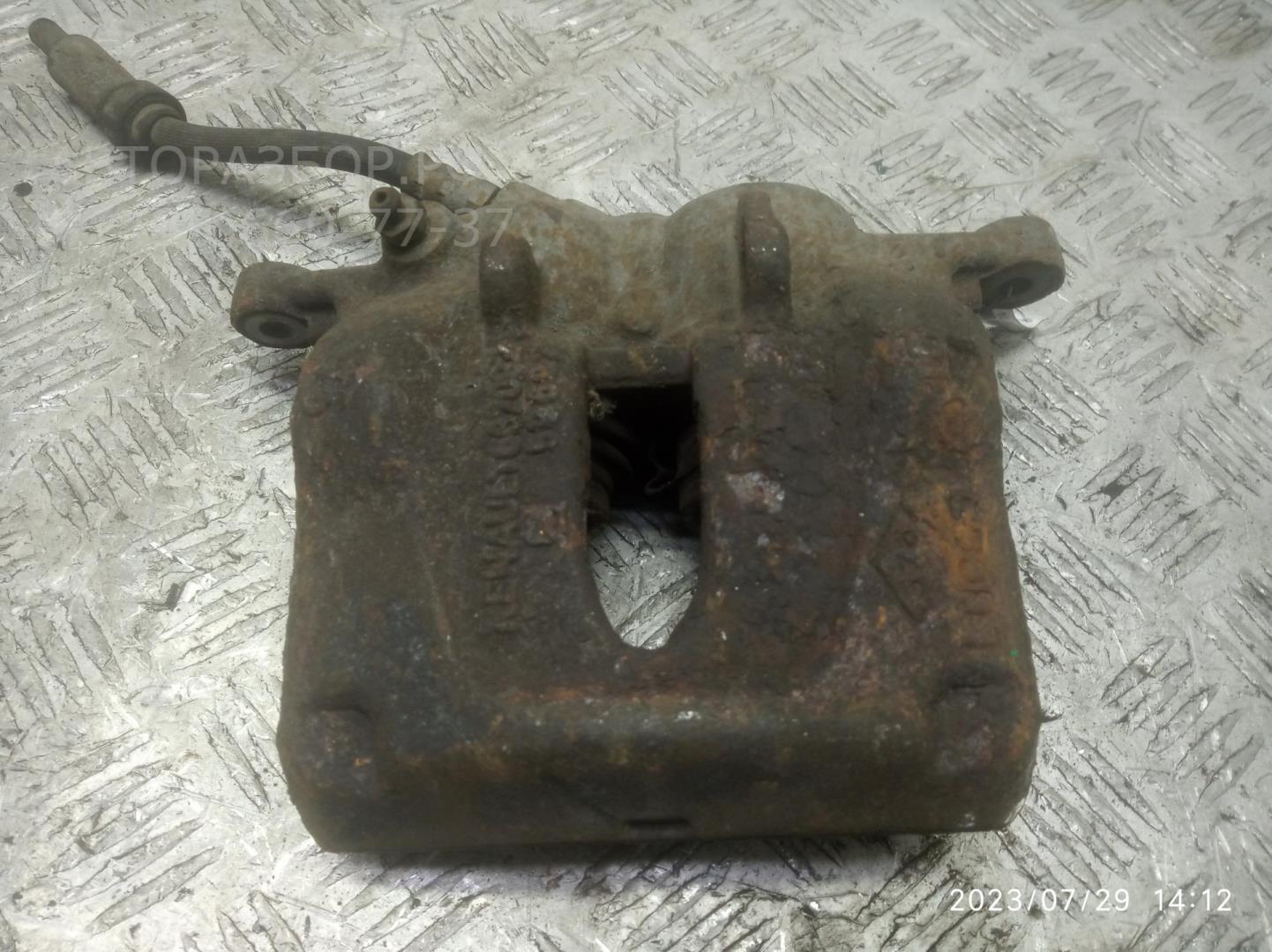 Суппорт передний правый