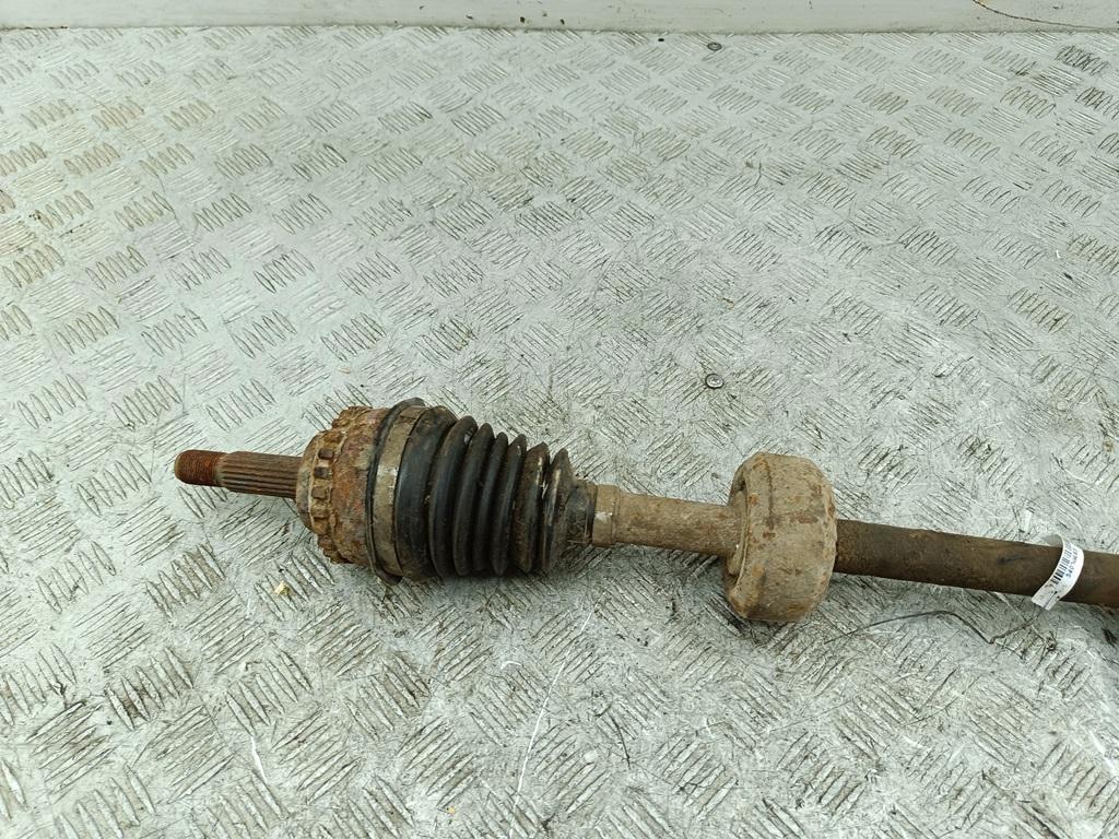 Полуось передняя правая