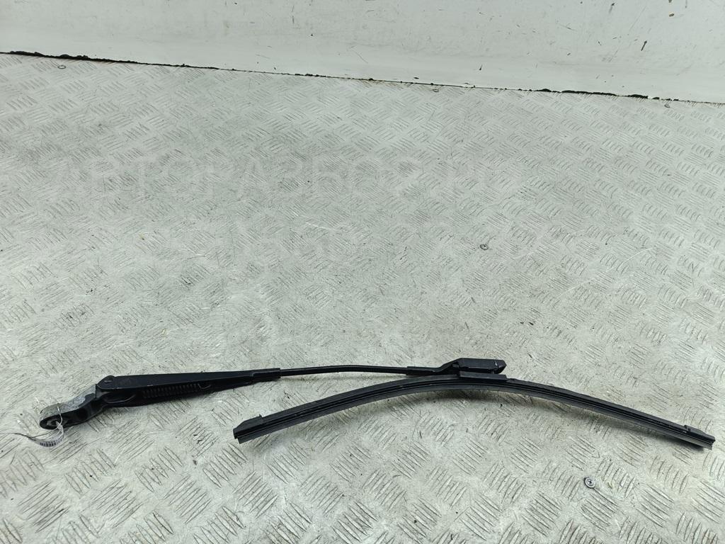 Поводок стеклоочистителя передний левый