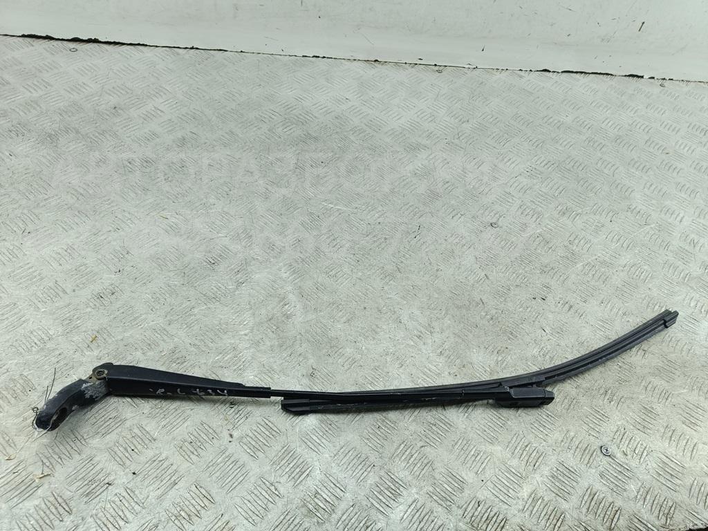 Поводок стеклоочистителя передний правый