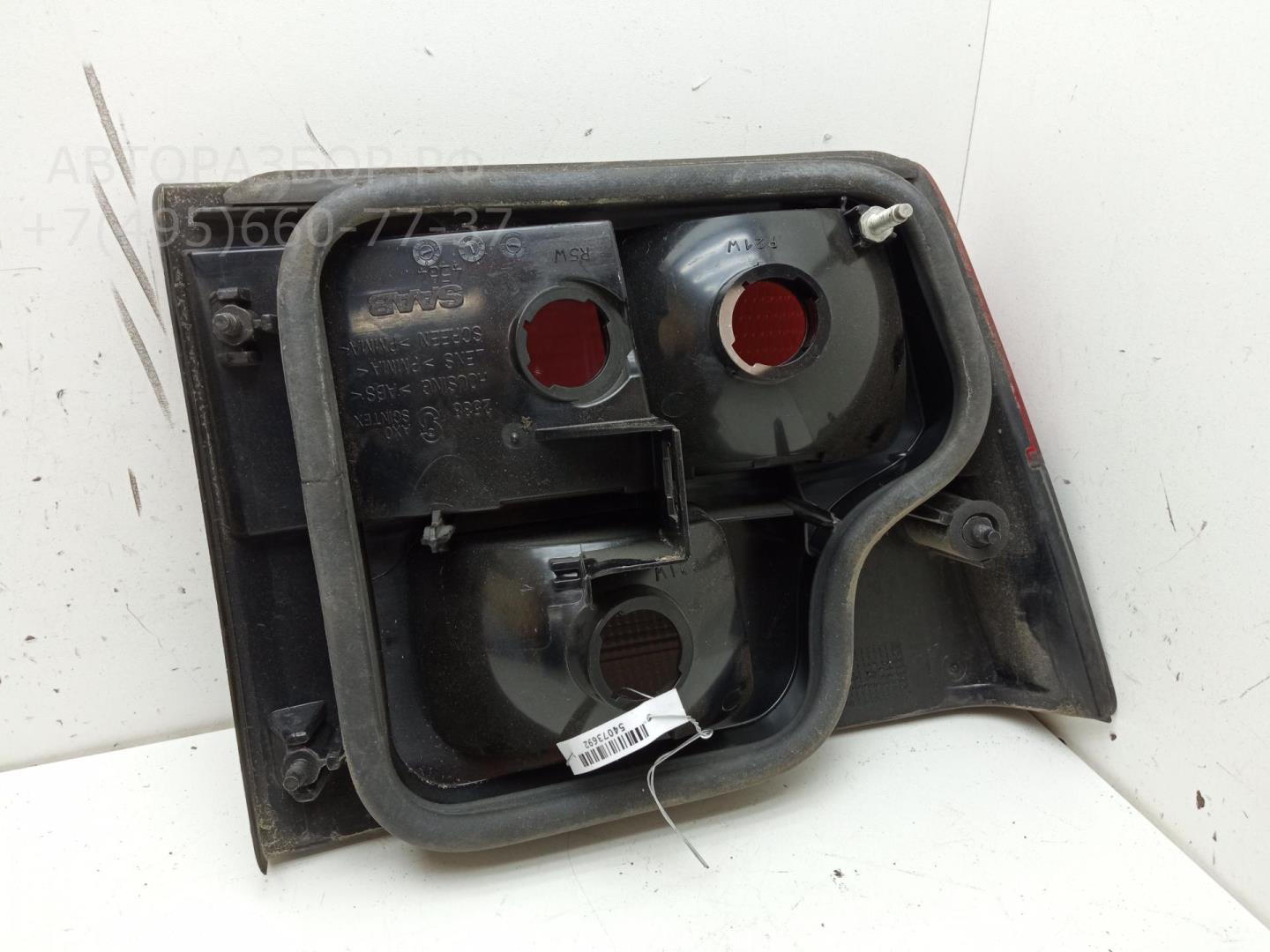 Фонарь задний внутренний левый