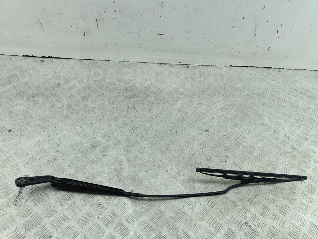 Поводок стеклоочистителя передний правый