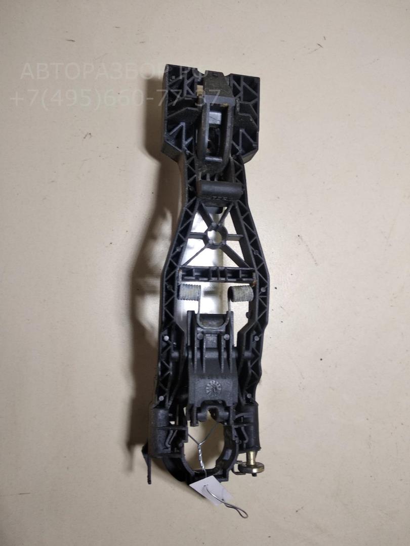 Ручка двери передней наружная левая