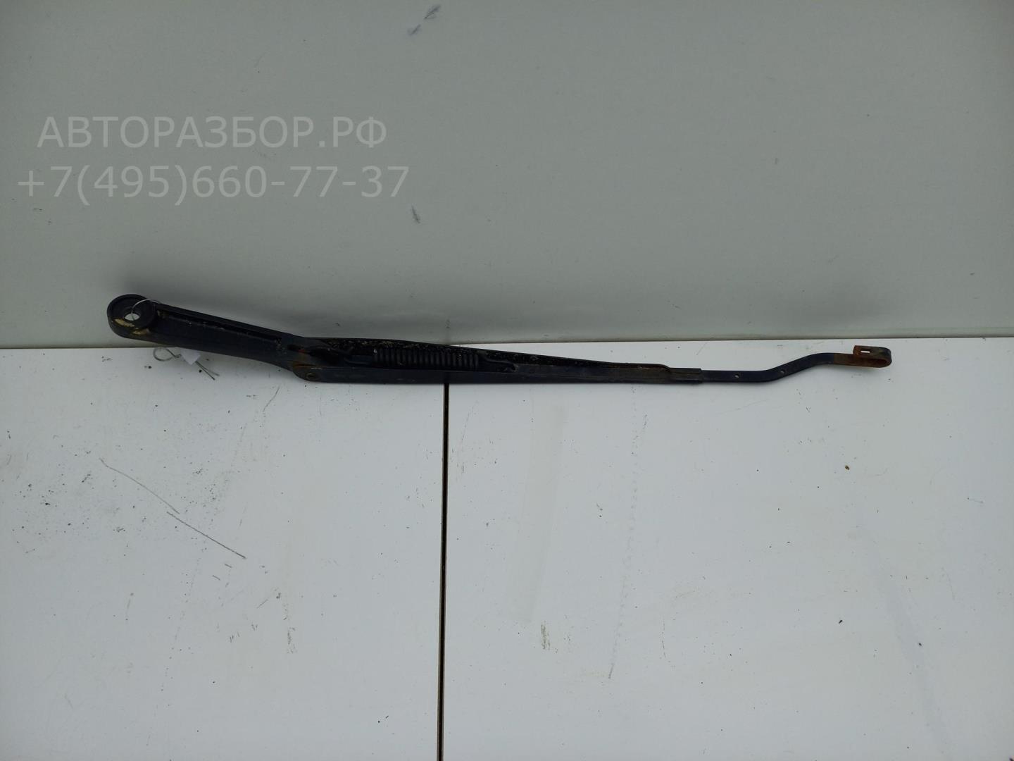 Поводок стеклоочистителя передний правый