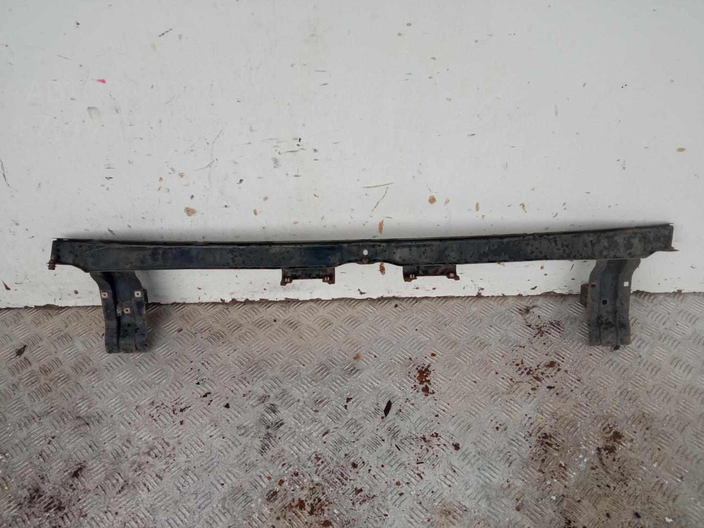 Усилитель заднего бампера