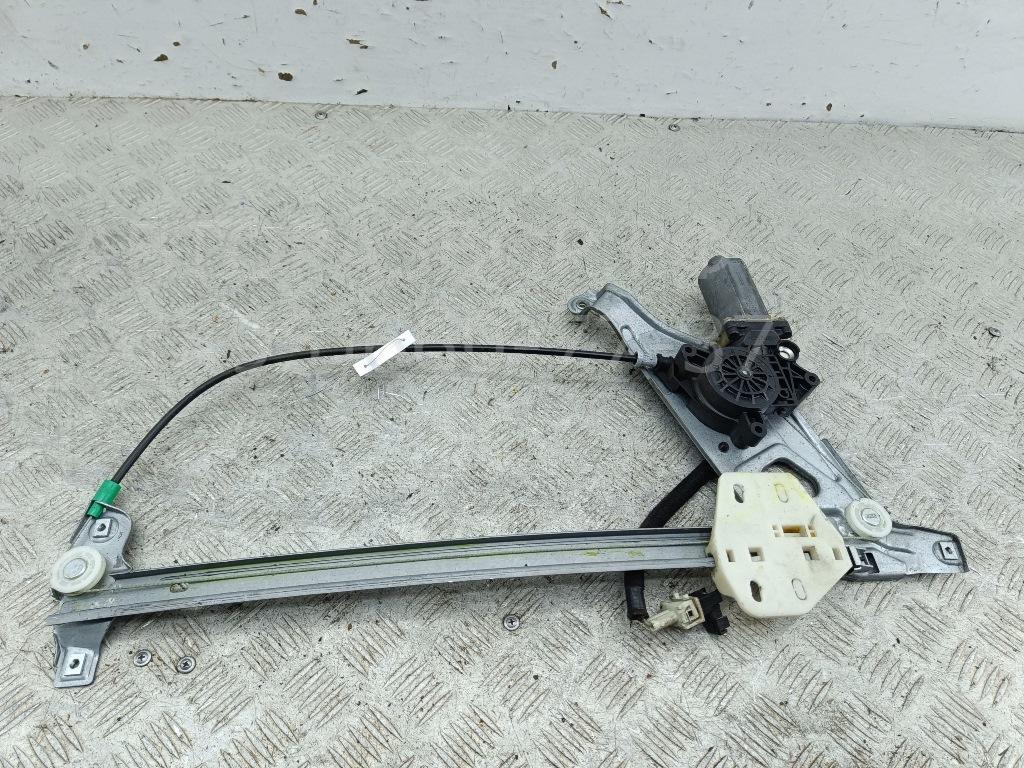 Стеклоподъемник электр. задний правый