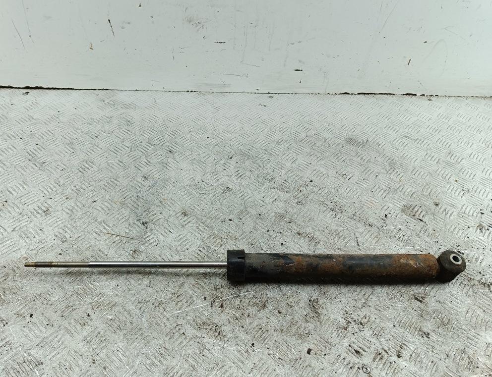 Амортизатор задний правый