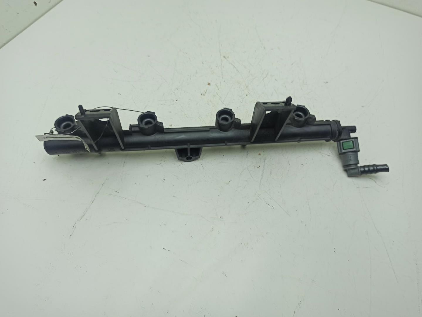 Рейка топливная (рампа)