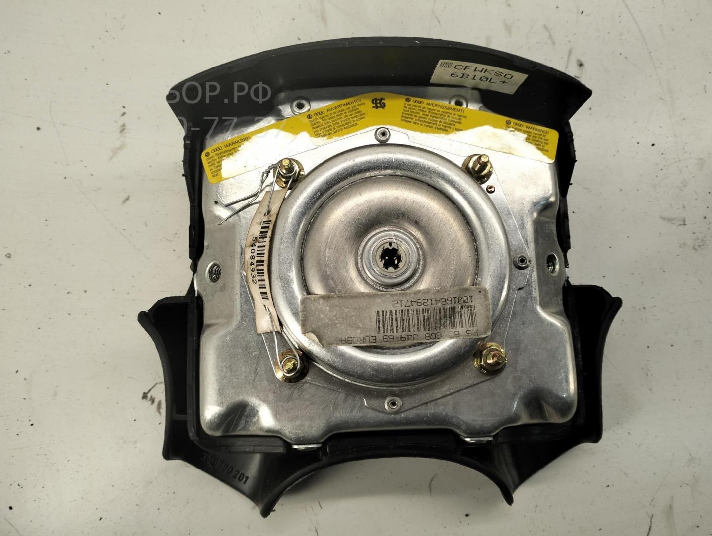 Подушка безопасности в рулевое колесо