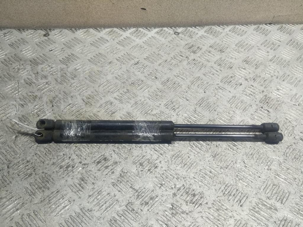 Амортизатор крышки багажника