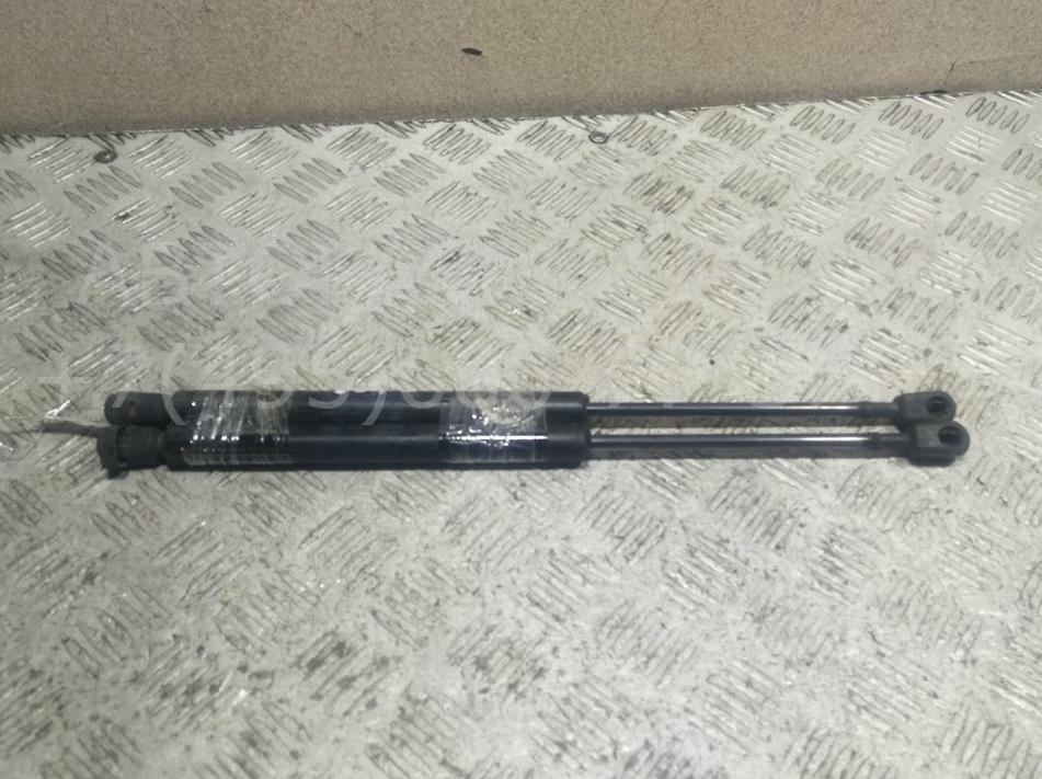 Амортизатор крышки багажника