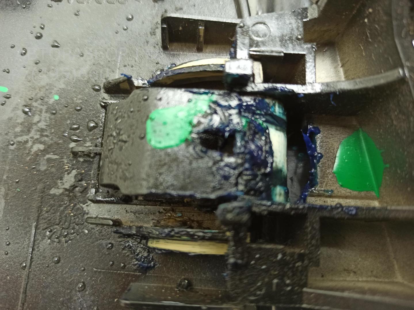 Лючок бензобака