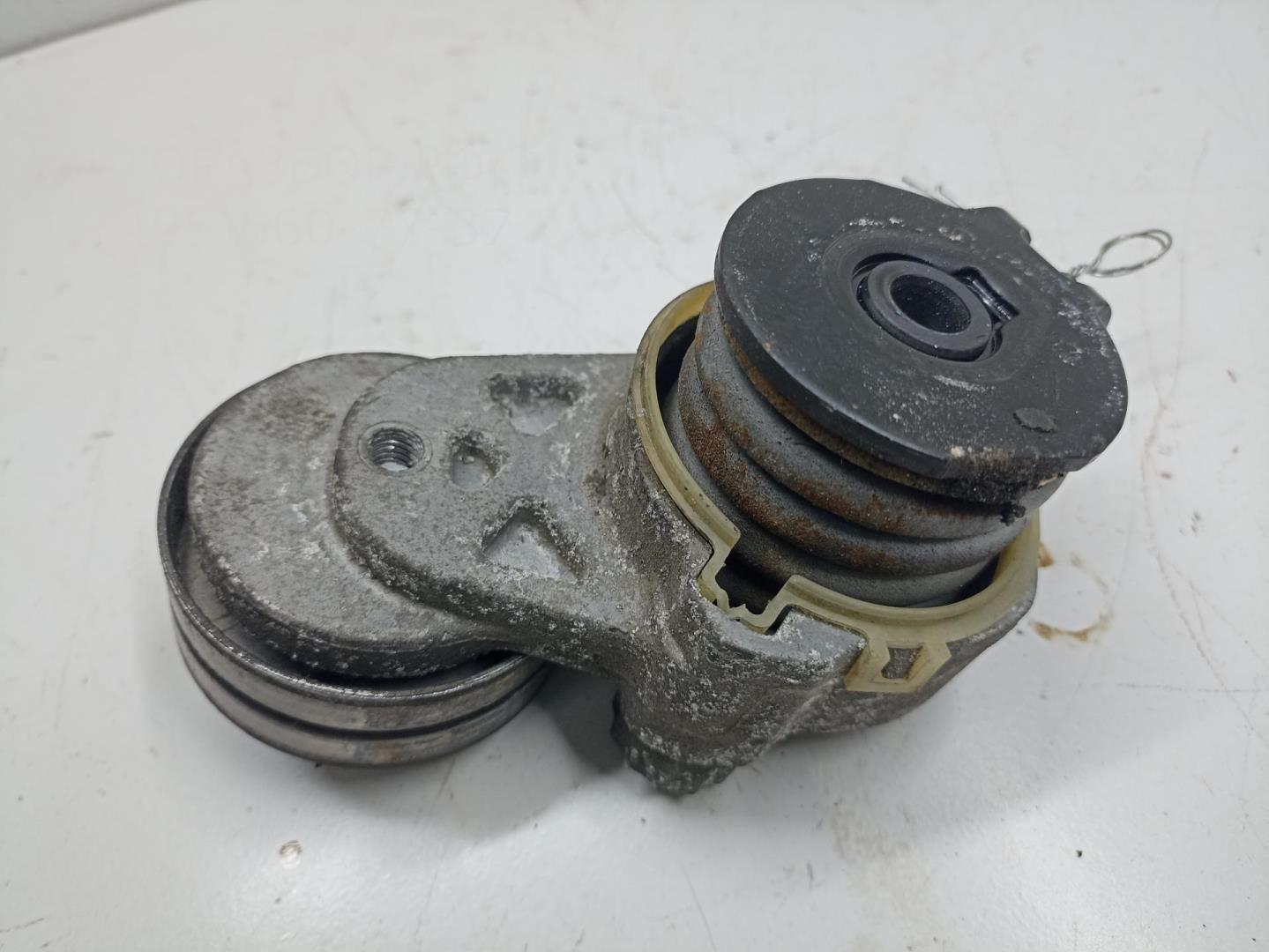 Механизм натяжения ремня ГРМ