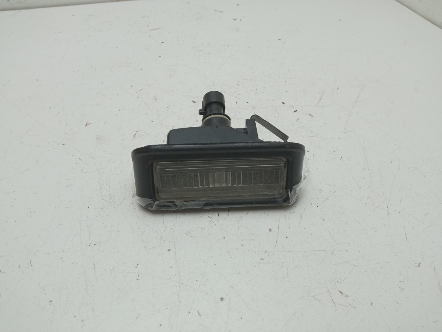 Фонарь подсветки номера